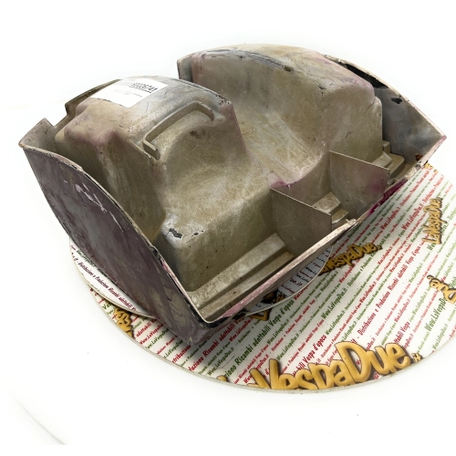 Gebrauchtes Topcase vorne für VESPA PK 50 125 XL (siehe Foto ro 256497)