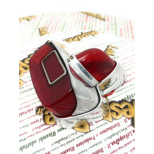 Piloto trasero cromado de aluminio pulido con bombillas incluidas para VESPA 125 150 160 GS GL VNA VNB VBB con soportes de latón para bombillas. Teléfonos: 089442 089195 181728