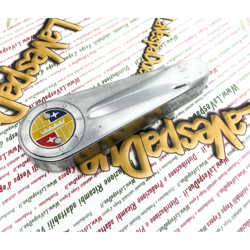Tapa de buje de muelle de metal ULMA vintage para VESPA 125 150 160 180 200 VNA VNB VBA VBB VB1 VL VM VN GL SPRINT GS 150 GT GTR SUPER TS RALLY (stock antiguo)