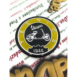 Resin shield Ø 53 mm on aluminum base Vintage aluminum logo emblem VESPA TECNICA 1946 yellow and black to be applied on VESPA accessories with adhesive to be glued Ø 53 mm