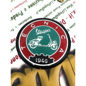 Ø 53 mm resin shield on aluminum base Vintage aluminum VESPA TECNICA 1946 red and green logo emblem to be applied on VESPA accessories with adhesive to be glued Ø 53 mm