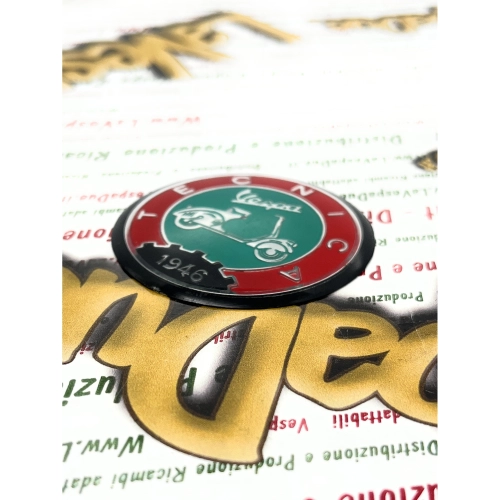 Ø 53 mm resin shield on aluminum base Vintage aluminum VESPA TECNICA 1946 red and green logo emblem to be applied on VESPA accessories with adhesive to be glued Ø 53 mm