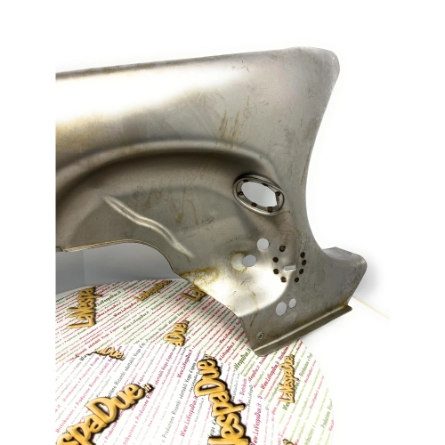 Panneau latéral arrière droit en tôle de carrosserie pour Vespa 80, 125, 150 et 200 PX PE
