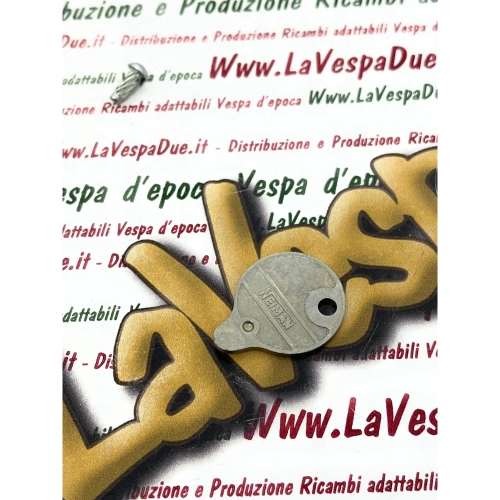 Tapa de la palanca de bloqueo NEIMAN para bloqueo de dirección VESPA 50 R V5R1T PIAGGIO CIAO TRE PORTER APE TL6T completa con pasador, base original