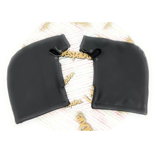 Protège-mains pour protéger les commandes du guidon des cyclomoteurs VESPA APE LAMBRETTA PIAGGIO, doublés de similicuir noir avec rembourrage intérieur.