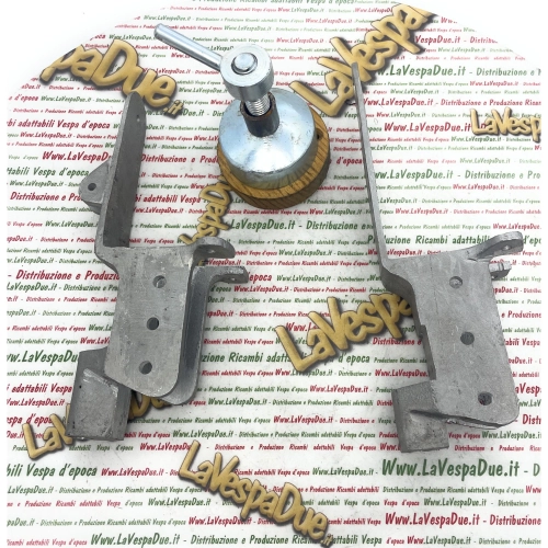 Aluminiumhalterungen mit Reserveradhalter für Holzkarosserie für APE 125 A der Modelle A1T bis A15T, Baujahre 1947 bis 1952, italienische Handarbeit