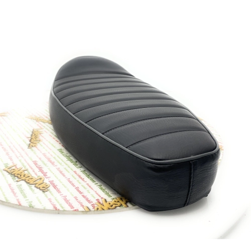 Black hump seat, SPORT model, for VESPA 50 90 NLR SPECIAL ET3 PRIMAVERA