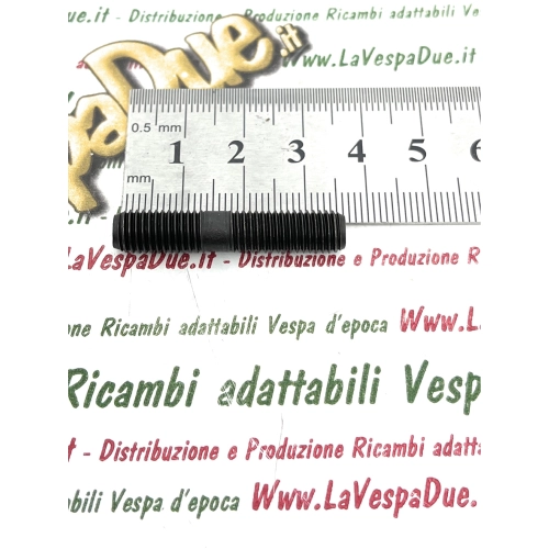 Bolzen zur Befestigung des Vergasers für VESPA 80 125 150 200 VNB VNC COSA VBA VBB VBC PX PE RALLY am Vergaser-Reinigerkasten SI