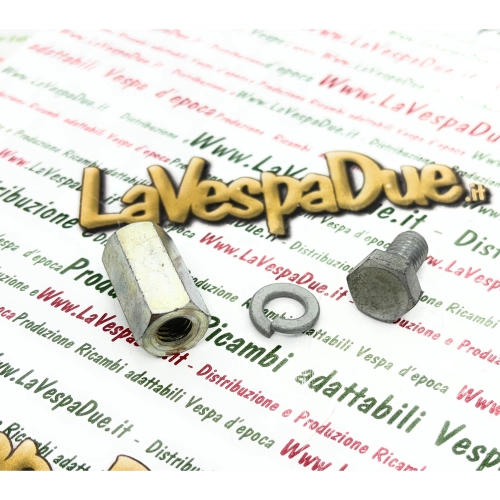 Kit de espaciadores de fijación para la cubierta de refrigeración del cilindro para VESPA 180 VSD1T>4540, completo con tornillo y arandela.