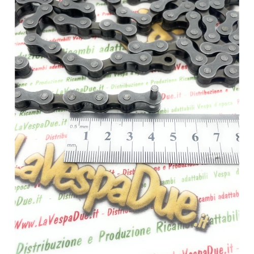 KMC Antriebskette 1/2" x 1/8" HV 410 OEM 108 Glieder Bolzenlänge 8,6 mm, passend für PIAGGIO CIAO BRAVO SI GRILLO BOXER und diverse Mopeds, Silber/Bronze