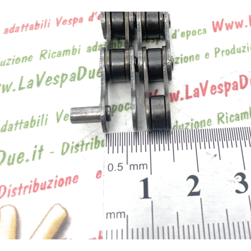 KMC Antriebskette 1/2" x 1/8" HV 410 OEM 108 Glieder Bolzenlänge 8,6 mm, passend für PIAGGIO CIAO BRAVO SI GRILLO BOXER und diverse Mopeds, Silber/Bronze