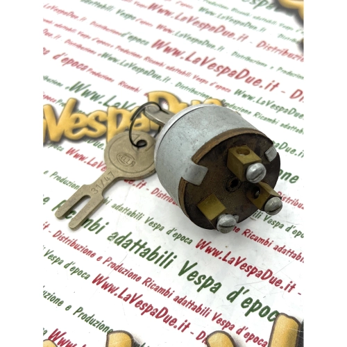 Key switch for APE PENTARO' without electric starter APA1T APB1T >2260 with 3 contacts complete with original PIAGGIO NOS HELLA key