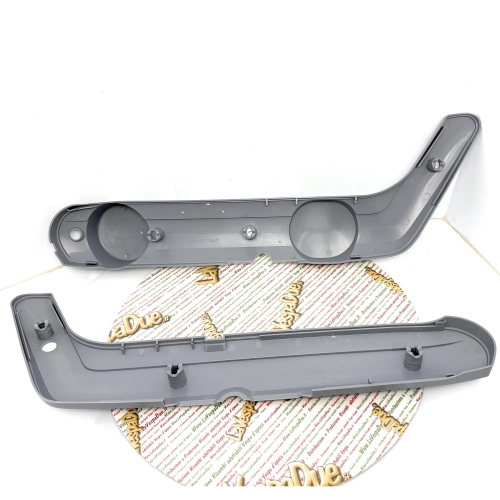 Paire de panneaux latéraux pour PIAGGIO 50 CIAO SC AVEC VARIATEUR, couleur grise