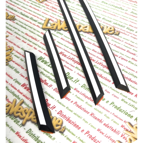 Set of 4 white trims for VESPA 50 PK XL RUSH from 1988 to 1989 V5X4T rubber moldings ro 248221 248222 248223 248224 for front mudguard and rear door