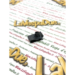 Plaque élastique 24 x 14 mm pour boulons et vis M6, pas de 6 mm, pour la fixation de la pédale de frein au plancher sous caisse des VESPA APE PIAGGIO, en métal bruni.