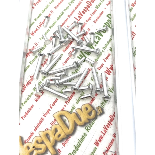 Set of floorboard strips for VESPA 125 NUOVA VMA1T from 1965 to 1967, complete with rubber ends and tips, Italian product