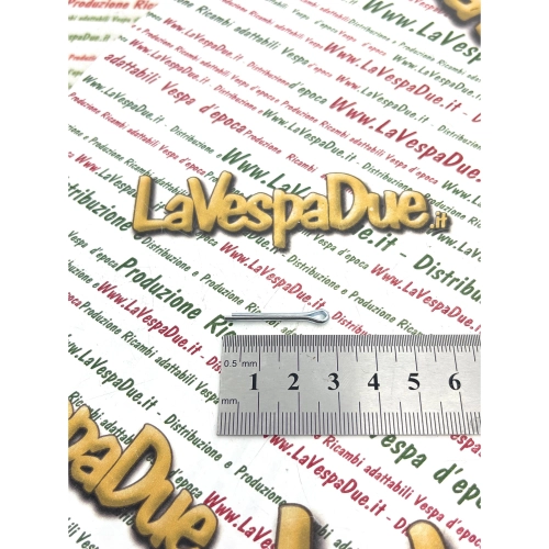 Goupille fendue 2,5 x 20 mm en acier galvanisé pour VESPA APE, LAMBRETTA et diverses applications : tambours de frein, colliers de serrage, fixations de filtre, bouchon de réservoir, verrou de porte