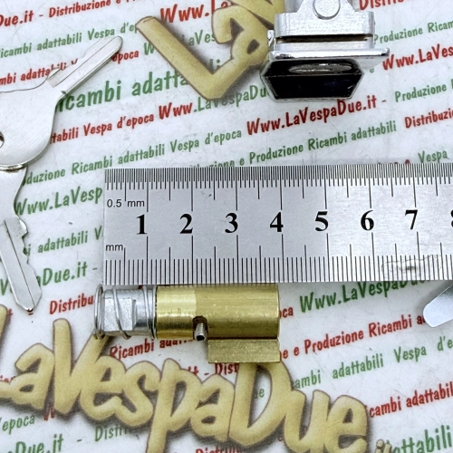 Paire de verrous de top case et kits de verrouillage de direction avec clé type NEIMAN VESPA 50 90 125 150 160 180 200 SPECIAL PX TS SS SPRINT RALLY ro 152096 120328 073258 guide 4 mm