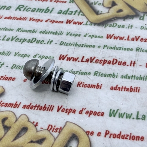 Tornillo ranurado de acero inoxidable con cabeza abombada para fijar el soporte de la matrícula trasera de VESPA APE LAMBRETTA 90 125 150 160 180 200