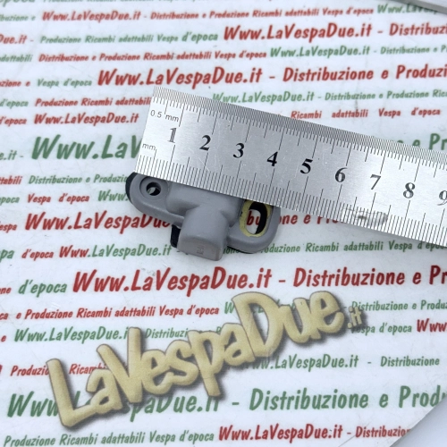 Botón pequeño gris NC para detener el pedal de freno de Vespa 125 VNB1 150 VBA VBB1 VGLA GL GS VS4 VS5 160 GS 180 SS ro 181637 093722