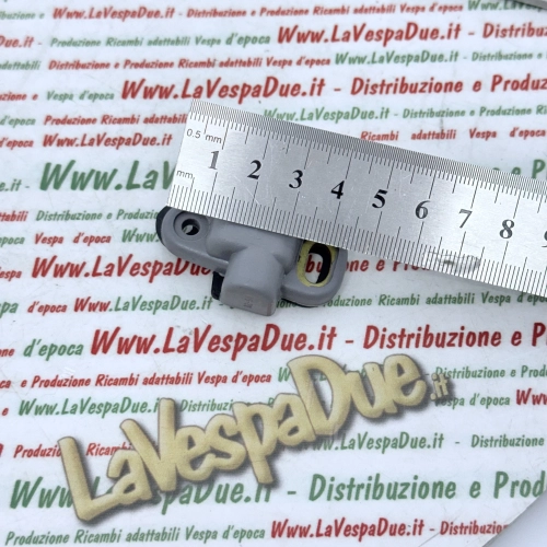 Botón pequeño gris NC para detener el pedal de freno de Vespa 125 VNB1 150 VBA VBB1 VGLA GL GS VS4 VS5 160 GS 180 SS ro 181637 093722