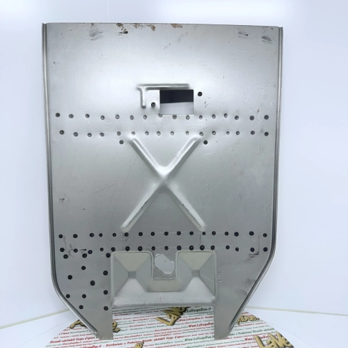 Footboard for VESPA 125 PRIMAVERA VMA1T from frame 1001 first series 1965 model without rear drawer door 4 cm wider trapezoidal shape