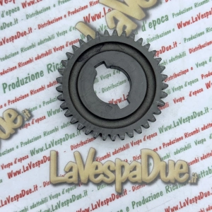 Z Gear 37 straight teeth Toothed Wheel for Variator Wheel Shaft for PIAGGIO 50 SI with variator BRAVO PV FL FL2 BOSS ro 178697