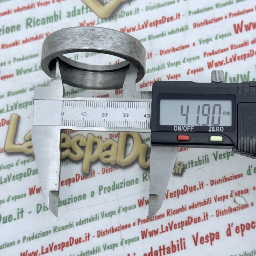 Bague de support de roulement d'essieu de roue VESPA 98 125 V98T V1T V15T V30 V33T VU1T VM VN 150 VL1 VL2 APE 125 A AB AC1T, écrou annulaire pour essieu de boîte de vitesses secondaire