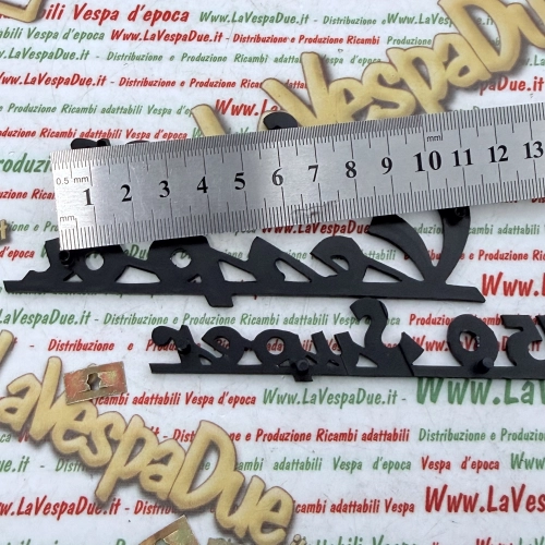 Satz mit 3 nachtblauen Schriftzugplatten für VESPA 150 SUPER VBC1T aus eloxiertem Aluminium, vorne und hinten, italienisches Produkt