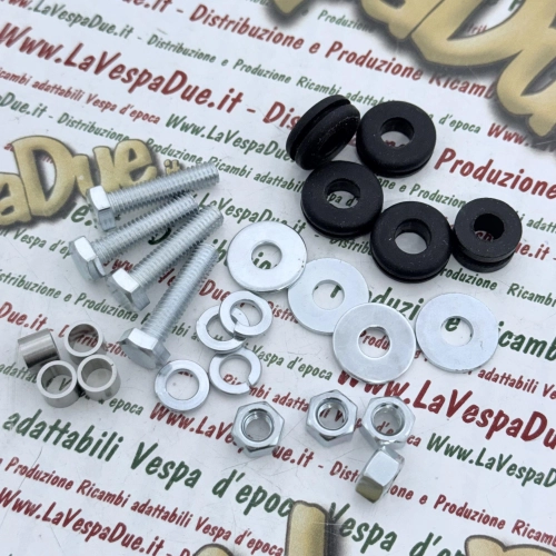 Kit complet de vis, écrous, rondelles, 4 silentblocs et 4 entretoises pour la fixation du garde-boue arrière pour PIAGGIO 50 CIAO ro 174968 174969