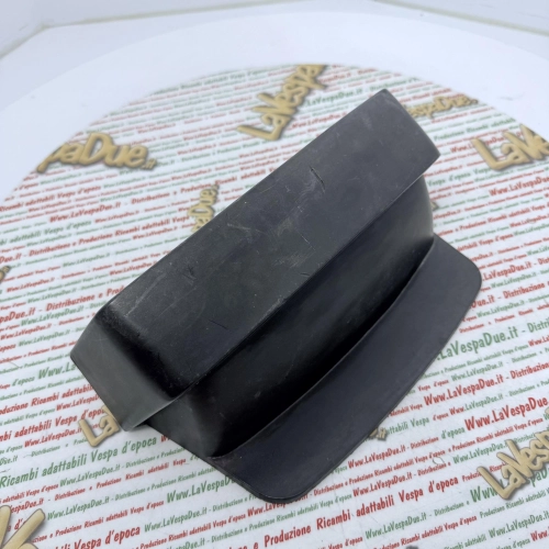 USED ORIGINAL PIAGGIO REAR MUDGUARD SPLASH GUARD FOR VESPA 125 150 200 COSA CL CLX COSA 1 ro 252541 115475 protection