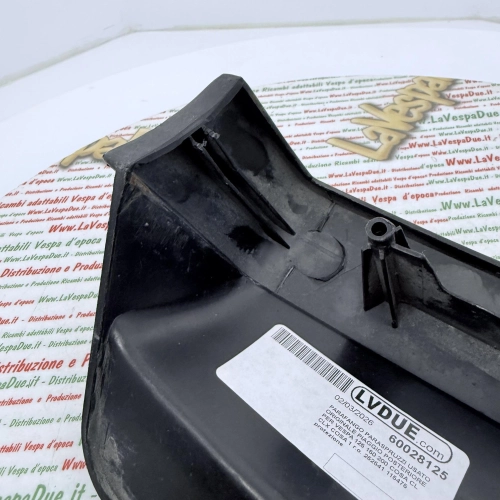 USED ORIGINAL PIAGGIO REAR MUDGUARD SPLASH GUARD FOR VESPA 125 150 200 COSA CL CLX COSA 1 ro 252541 115475 protection