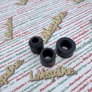 Kit de tres silentblocks para el motor y el amortiguador trasero de VESPA 125 150 200 SUPER GT GTR GL SPRINT PX PE primera serie
