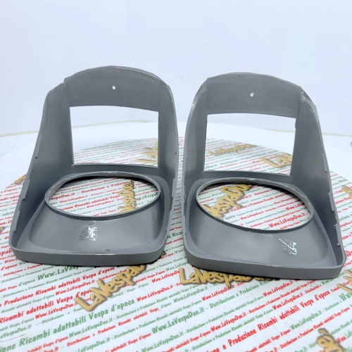Pair of headlight seat masks right and left headlight holder APE 220 MP P 501 P 601 400 CLASSIC ro 119692 1821535 155213 182153 616901 119725 1821525 155212 182152 616900 kit set