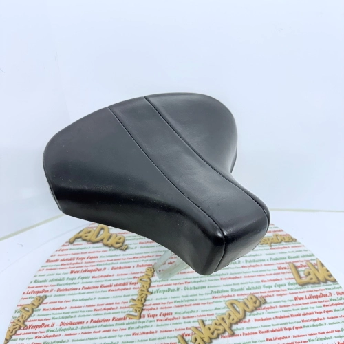 Selle avec support rectangulaire pour PIAGGIO 50 CIAO d'origine PIAGGIO, semelle avec fentes de réglage en hauteur et trous pour crochet de sac ou de casque
