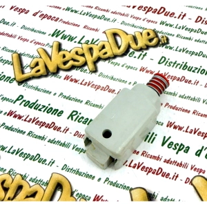 Interruptor de botón de parada del pedal de freno NC para VESPA 50 125 150 200 PX PE PK ETS para modelos con intermitentes ro 070138 181881